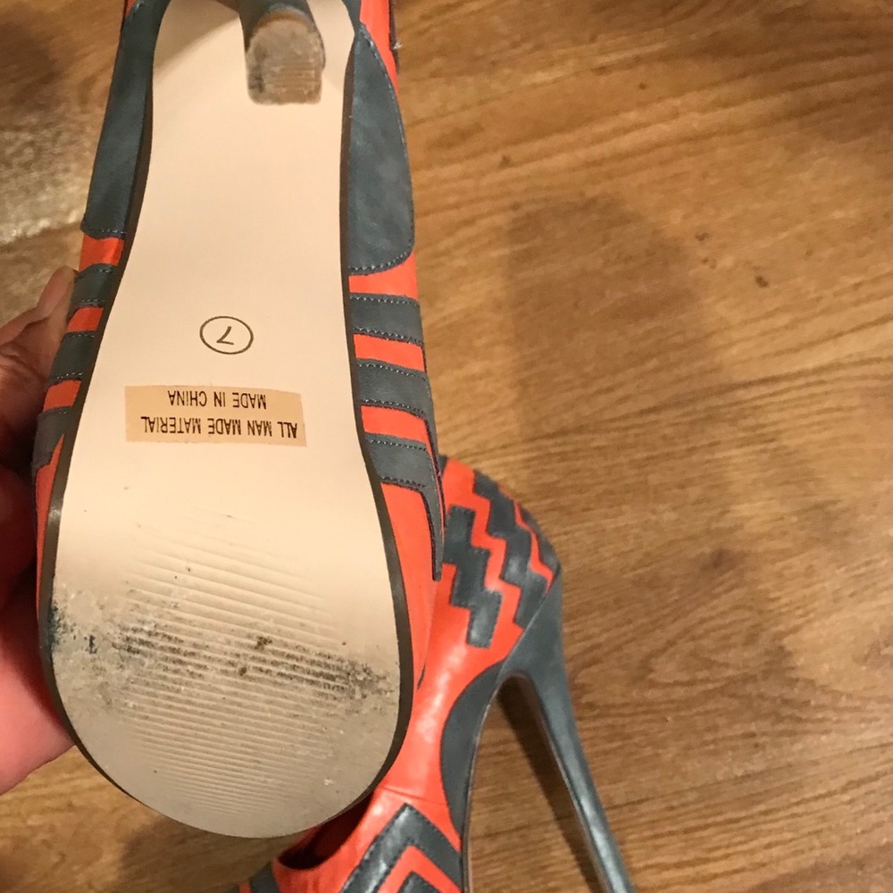High heels - Picture 4 of 4